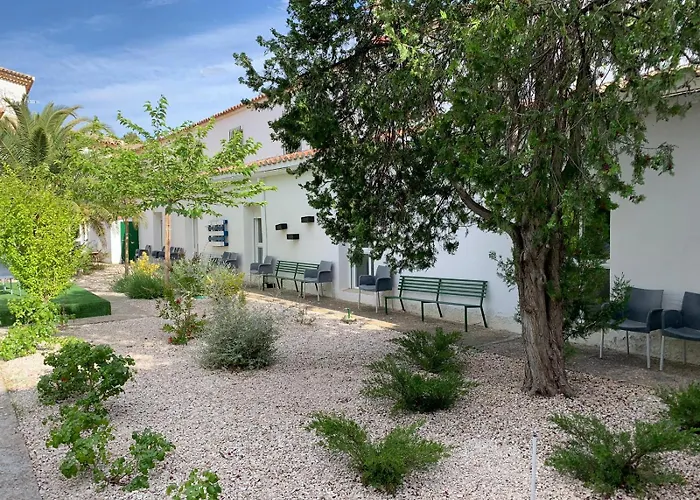 Ermita Del Carmen Hijar