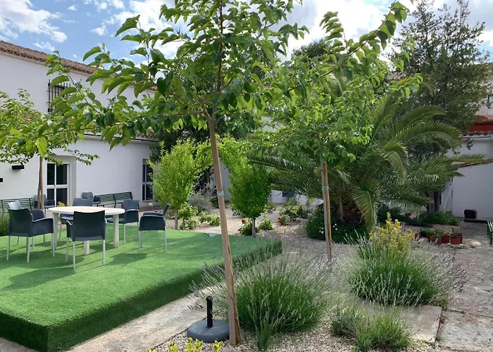 Hotel Ermita Del Carmen Hijar *